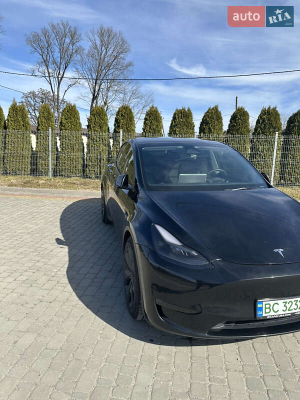 Внедорожник / Кроссовер Tesla Model Y 2023 в Львове
