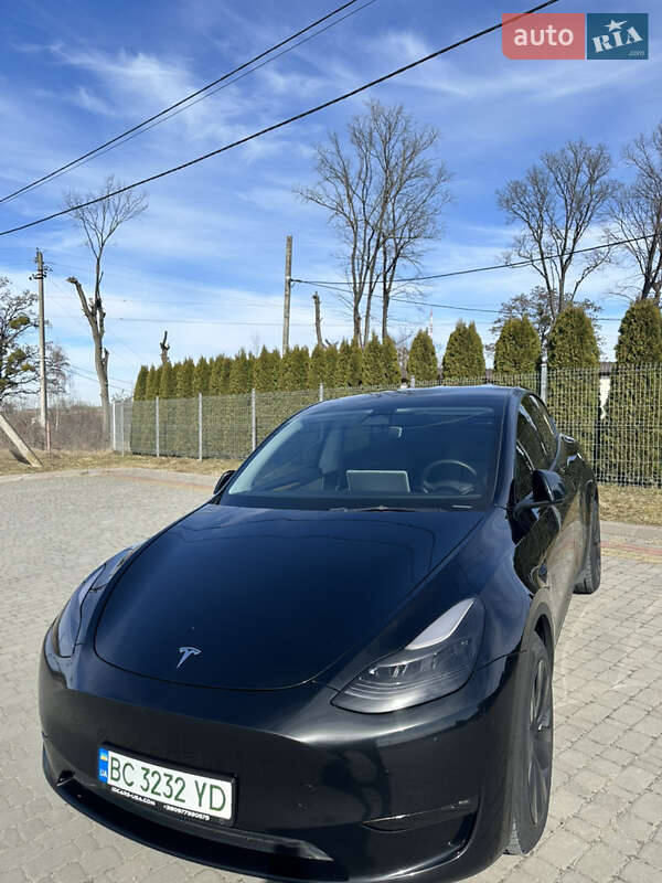 Внедорожник / Кроссовер Tesla Model Y 2023 в Львове