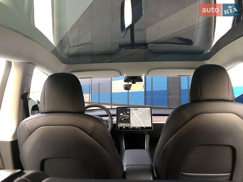 Внедорожник / Кроссовер Tesla Model Y 2021 в Львове