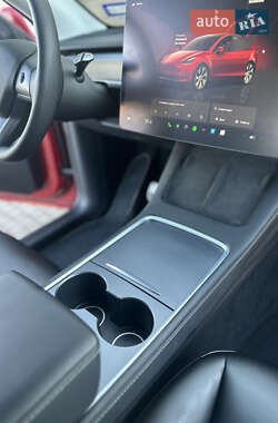 Внедорожник / Кроссовер Tesla Model Y 2023 в 
