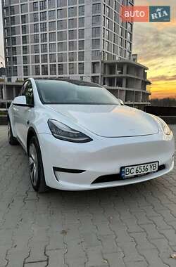 Tesla Model Y 2020