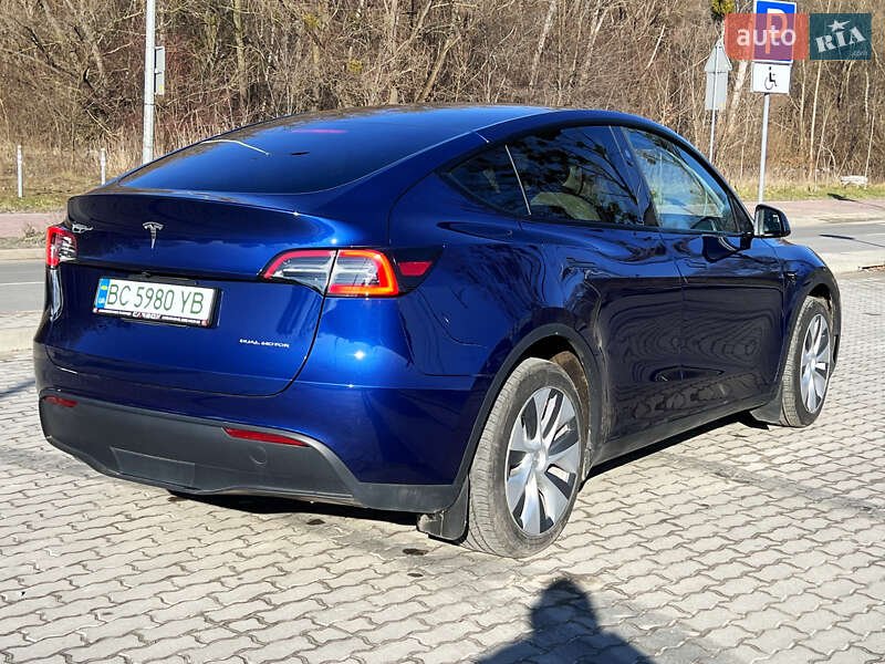 Внедорожник / Кроссовер Tesla Model Y 2023 в Львове