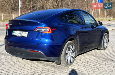 Позашляховик / Кросовер Tesla Model Y 2023 в 