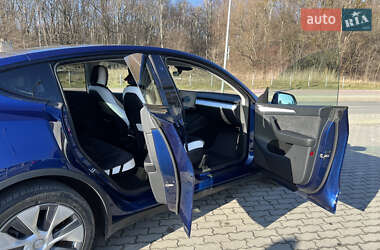 Позашляховик / Кросовер Tesla Model Y 2023 в 