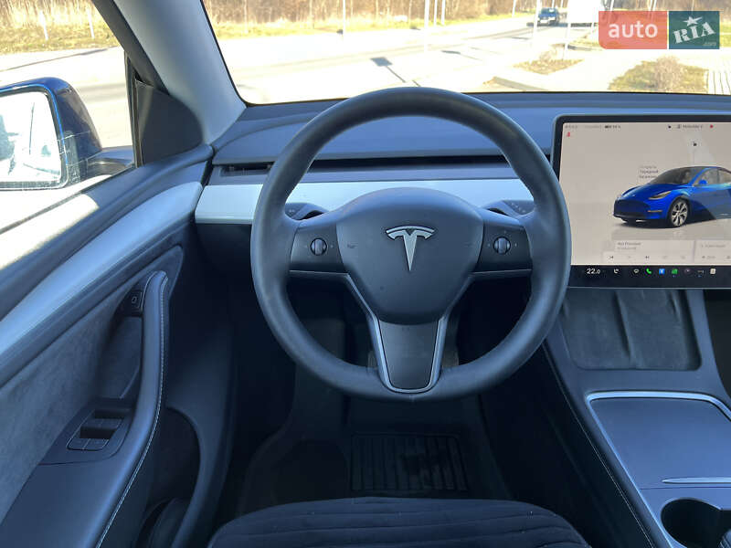 Внедорожник / Кроссовер Tesla Model Y 2023 в Львове