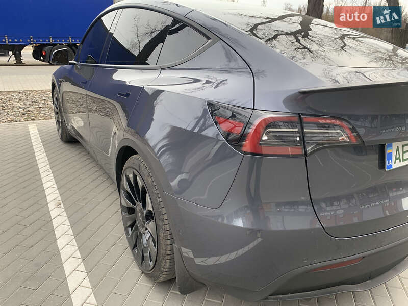 Внедорожник / Кроссовер Tesla Model Y 2022 в Днепре