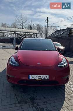 Внедорожник / Кроссовер Tesla Model Y 2020 в Ровно