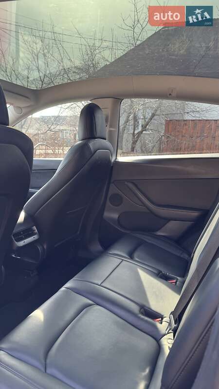Позашляховик / Кросовер Tesla Model Y 2020 в Рівному