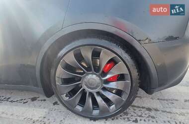 Внедорожник / Кроссовер Tesla Model Y 2022 в Львове