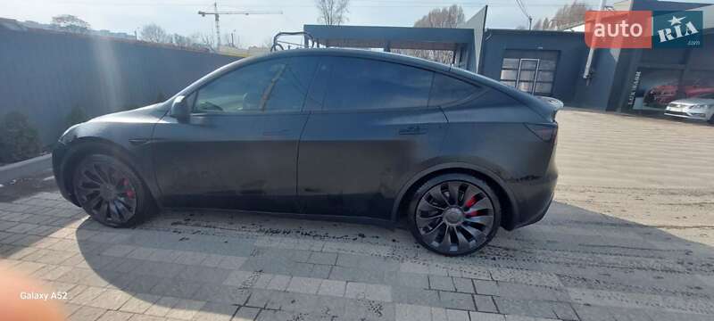 Внедорожник / Кроссовер Tesla Model Y 2022 в Львове