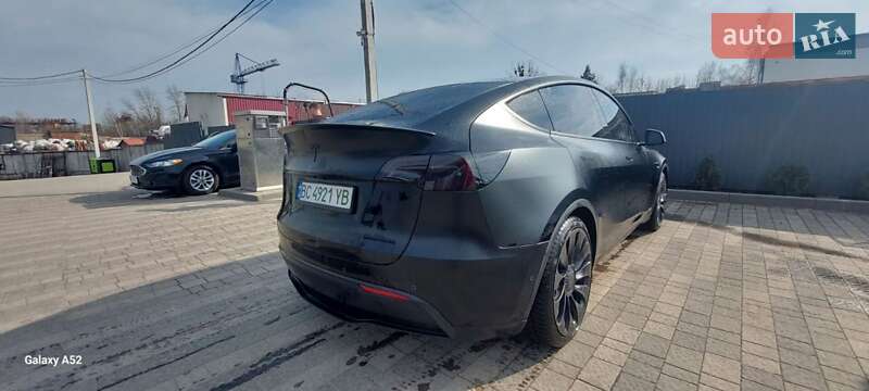 Внедорожник / Кроссовер Tesla Model Y 2022 в Львове