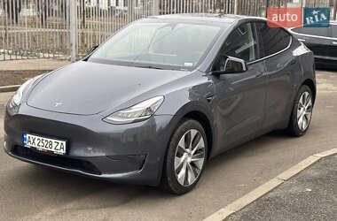 Внедорожник / Кроссовер Tesla Model Y 2023 в 