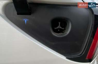 Внедорожник / Кроссовер Tesla Model Y 2022 в 