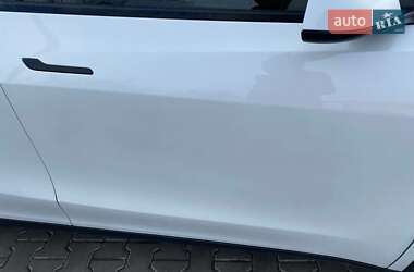 Внедорожник / Кроссовер Tesla Model Y 2022 в 