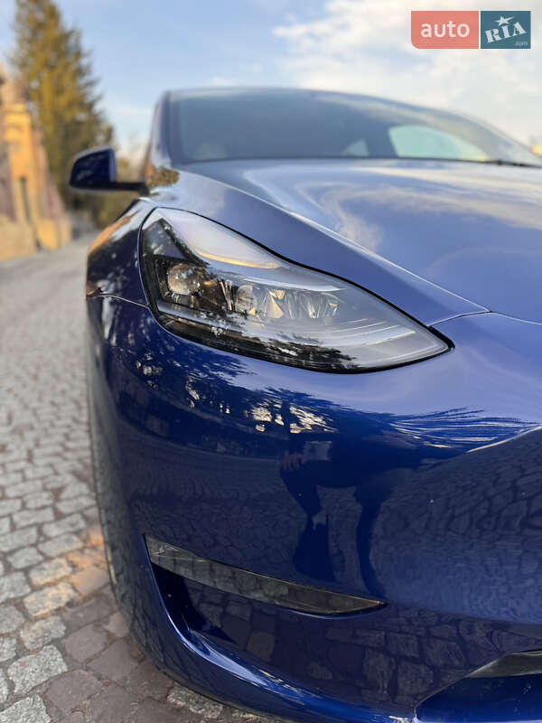Позашляховик / Кросовер Tesla Model Y 2024 в Львові фото 5 Позашляховик / Кросовер Tesla Model Y 2024 в Львові