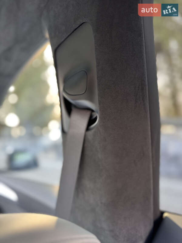 Позашляховик / Кросовер Tesla Model Y 2024 в Львові