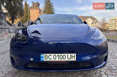 Внедорожник / Кроссовер Tesla Model Y 2024 в Львове