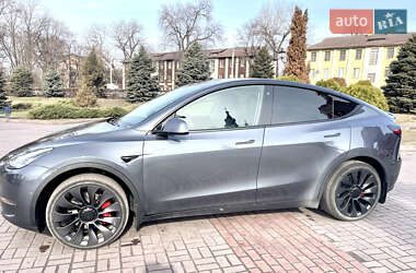 Tesla Model Y 2020