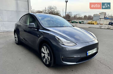 Внедорожник / Кроссовер Tesla Model Y 2021 в 