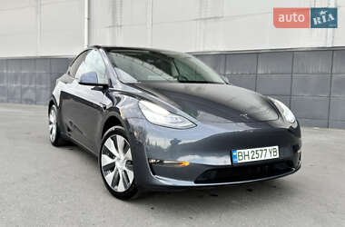 Внедорожник / Кроссовер Tesla Model Y 2021 в 