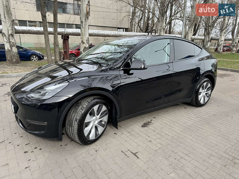 Tesla Model Y 2022