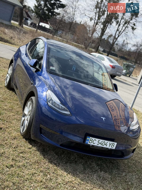 Внедорожник / Кроссовер Tesla Model Y 2023 в Стрые