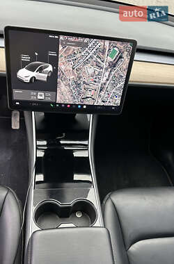 Позашляховик / Кросовер Tesla Model Y 2020 в 