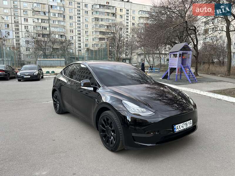 Tesla Model Y 2022