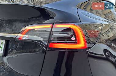 Внедорожник / Кроссовер Tesla Model Y 2022 в 