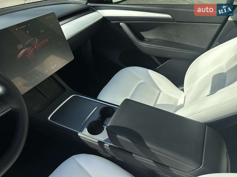 Внедорожник / Кроссовер Tesla Model Y 2022 в Днепре