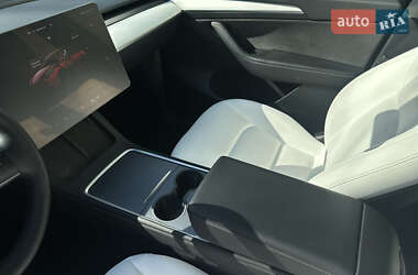 Внедорожник / Кроссовер Tesla Model Y 2022 в 