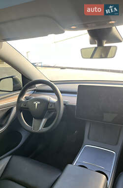 Внедорожник / Кроссовер Tesla Model Y 2022 в 