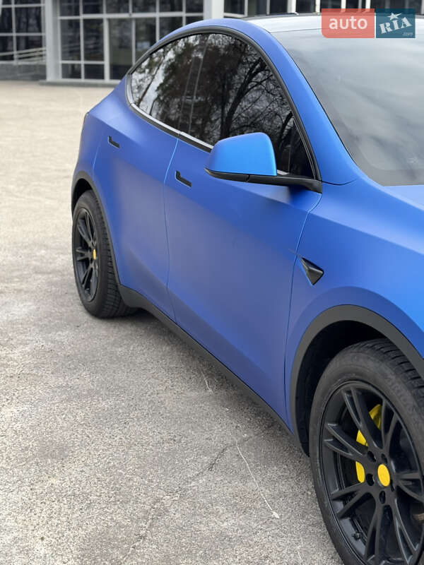 Внедорожник / Кроссовер Tesla Model Y 2020 в Харькове