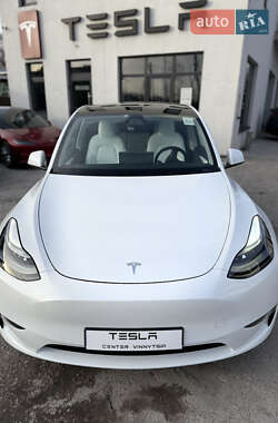 Внедорожник / Кроссовер Tesla Model Y 2024 в 