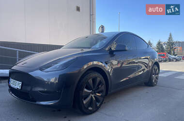 Внедорожник / Кроссовер Tesla Model Y 2024 в 