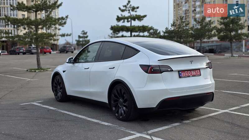 Позашляховик / Кросовер Tesla Model Y 2020 в Миколаєві
