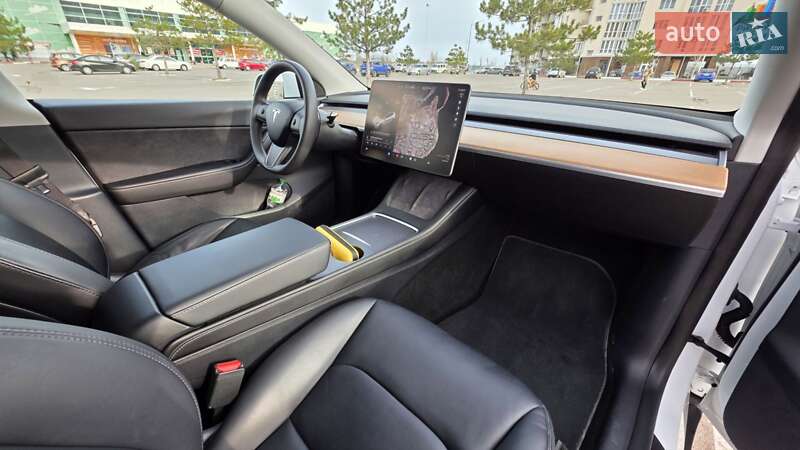 Позашляховик / Кросовер Tesla Model Y 2020 в Миколаєві