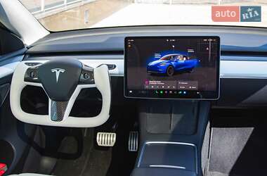 Внедорожник / Кроссовер Tesla Model Y 2022 в 