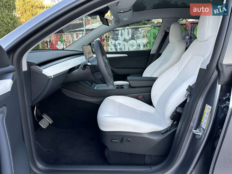 Внедорожник / Кроссовер Tesla Model Y 2023 в Харькове