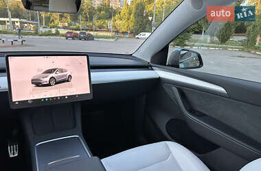 Позашляховик / Кросовер Tesla Model Y 2023 в 