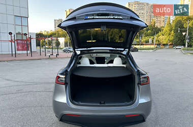 Позашляховик / Кросовер Tesla Model Y 2023 в 