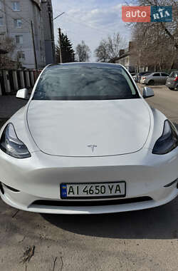 Позашляховик / Кросовер Tesla Model Y 2024 в 