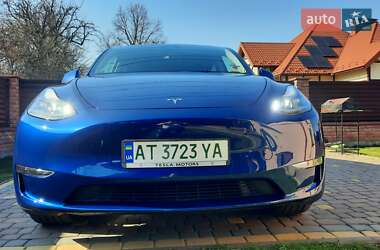 Позашляховик / Кросовер Tesla Model Y 2023 в 