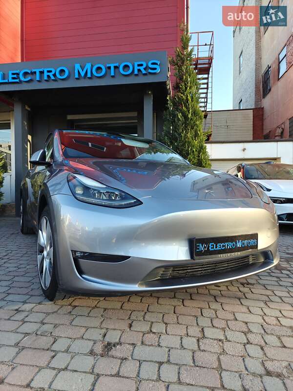 Позашляховик / Кросовер Tesla Model Y 2023 в Львові