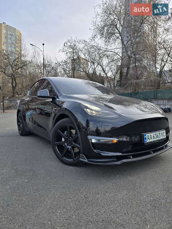 Позашляховик / Кросовер Tesla Model Y 2021 в 