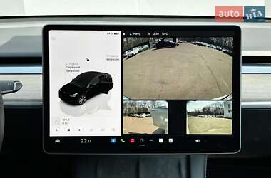 Внедорожник / Кроссовер Tesla Model Y 2024 в 