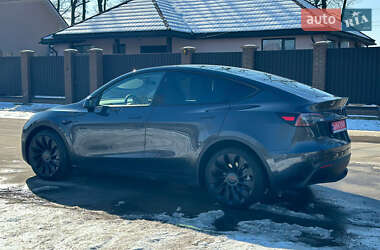 Внедорожник / Кроссовер Tesla Model Y 2024 в 