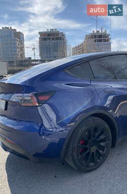 Внедорожник / Кроссовер Tesla Model Y 2021 в 