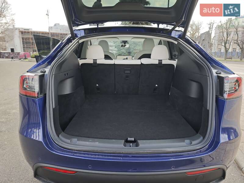 Внедорожник / Кроссовер Tesla Model Y 2022 в Черкассах
