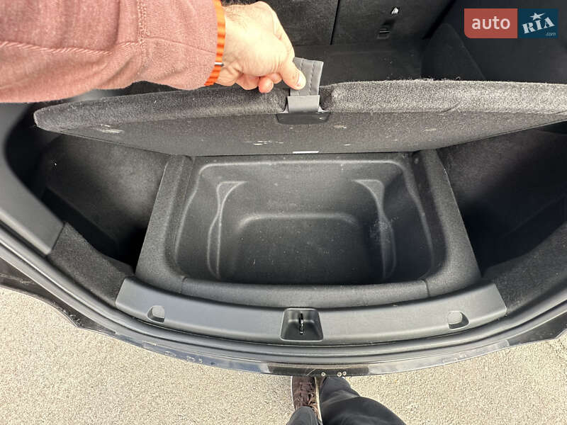 Внедорожник / Кроссовер Tesla Model Y 2022 в Ратным